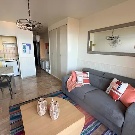 Virginie - Spacious Luminous Sea View Terrace Appartement